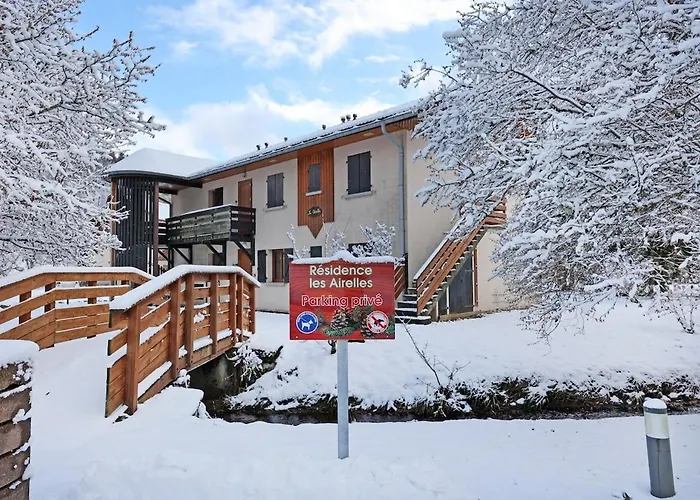 Hosted By Valentin Апартаменты